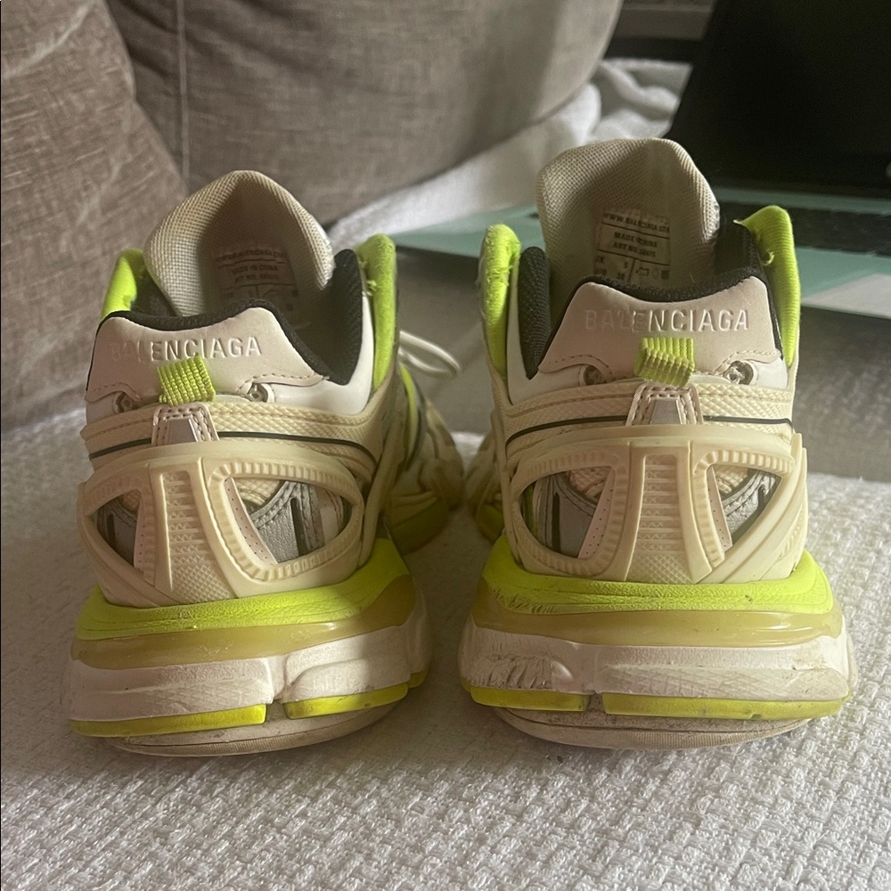 Balenciaga women’s White Sneakers with Neon Yellow Accents - Picture 5 of 13